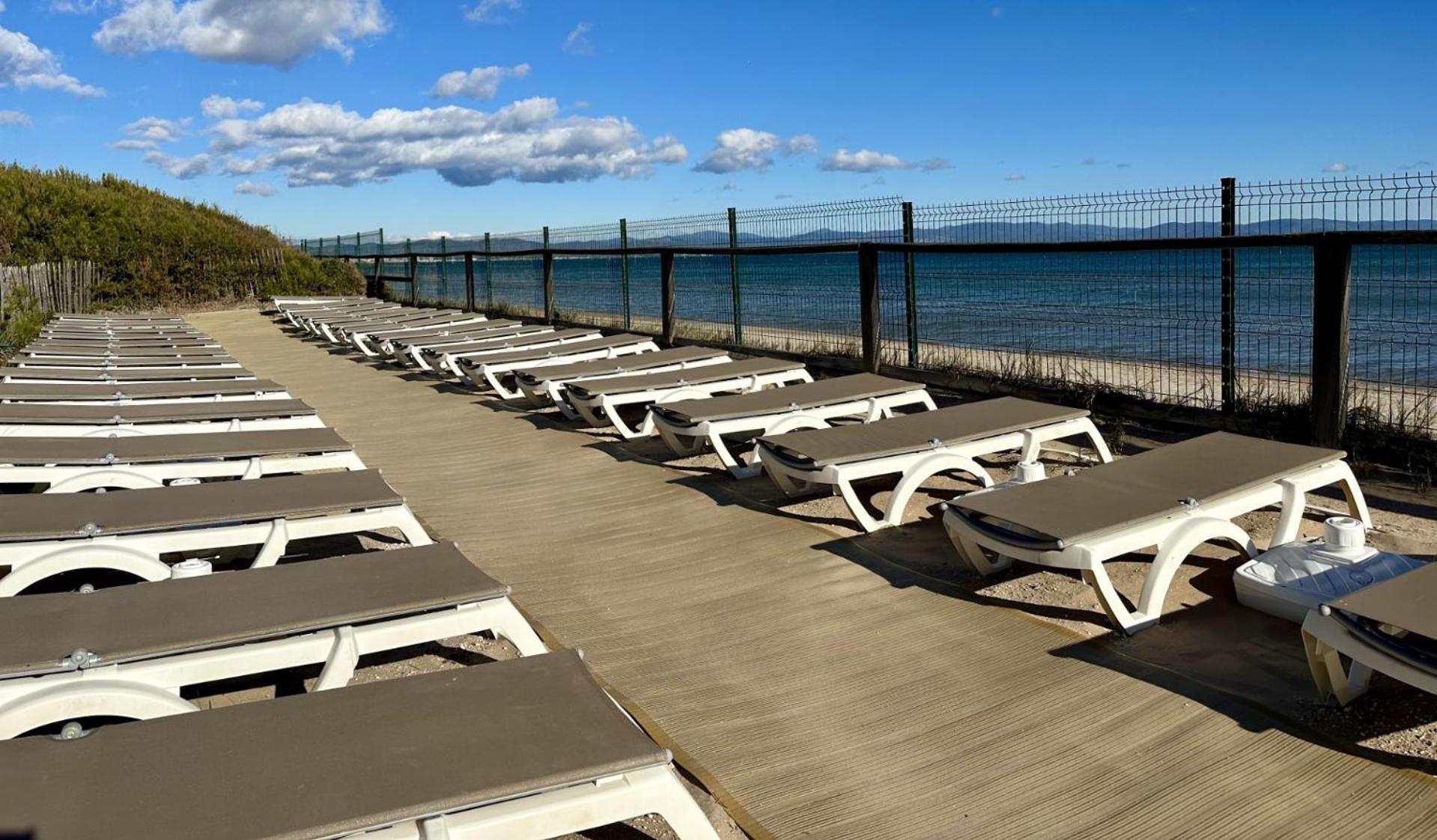 La Badine 5P Plage Piscine Clim Jacuzzi Parc Luxuriant Hyères Eksteriør billede
