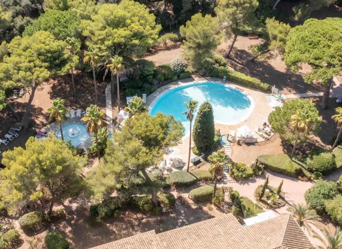 La Badine 5P Plage Piscine Clim Jacuzzi Parc Luxuriant Hyères Eksteriør billede